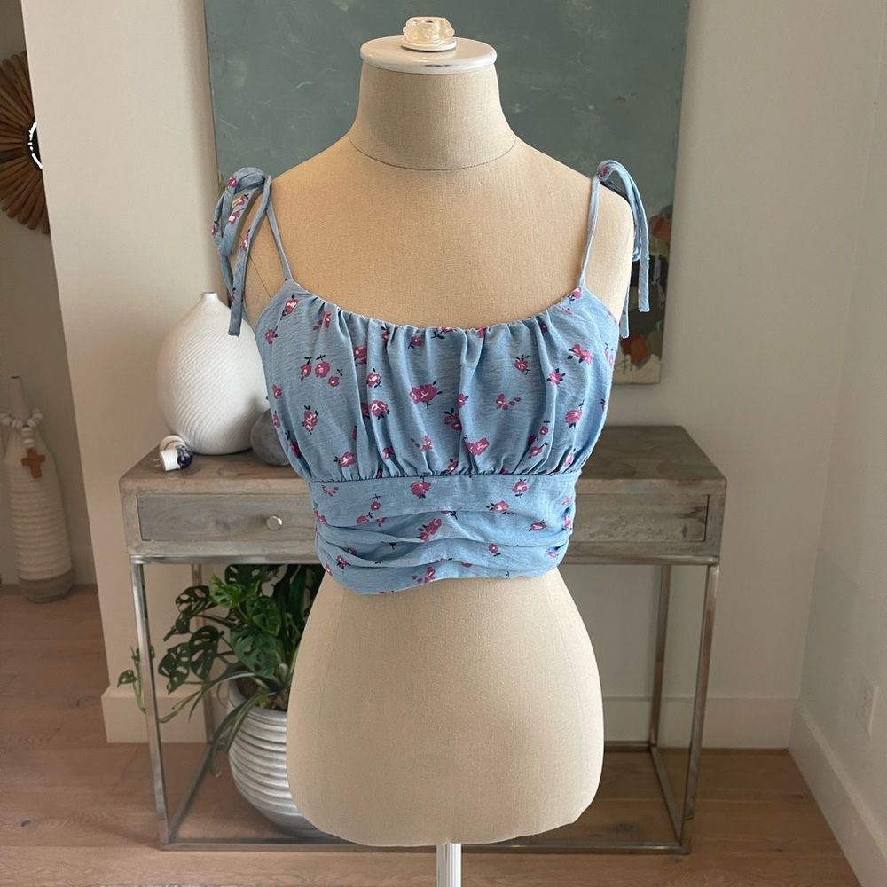 Forever 21 Light Blue Floral Crop Top Adjustable Tie Straps Small